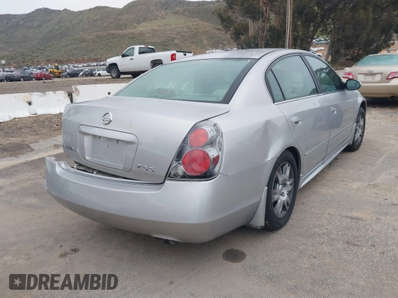 2005 Nissan Altima 2.5 S with VIN 1N4AL11DX5N911097, listed as a IAAI auction lot 41798591 with 201,865 mi miles. Bid and sale history available at carsss.com. Image 4.