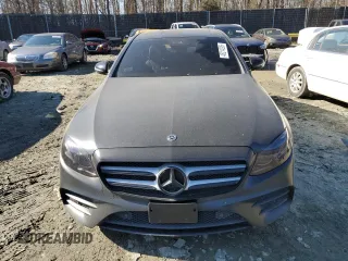 2018 Mercedes-Benz E 300 z VIN WDDZF4KB3JA304789, wystawiony jako Copart lot #46214295 z przebiegiem 100 543 mil mil oraz Szkoda całkowita • Salvage title. Historia ofert i sprzedaży dostępna na DreamBid. Obrazek 5.