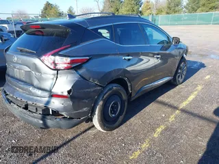 2017 Nissan Murano S with VIN 5N1AZ2MG5HN152072, listed as a IAAI auction lot 41634106 with 94,468 mi miles and . Bid and sale history available at carsss.com. Image 4.