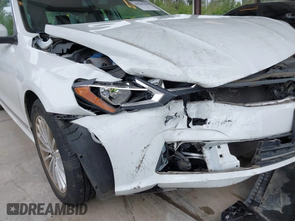 2016 Volkswagen Passat SE z VIN 1VWBT7A32GC057162, wystawiony jako IAAI lot #42287908 z przebiegiem 32 127 mil mil oraz . Historia ofert i sprzedaży dostępna na DreamBid. Obrazek 6.