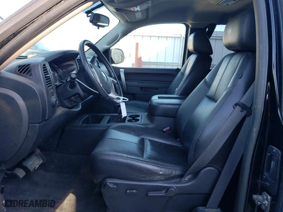 2011 Chevrolet Silverado 1500 LT with VIN 1GCRKSE30BZ380603, listed as a Copart auction lot 68045294 with 93,224 mi miles and Clean Title. Bid and sale history available at carsss.com. Image 7.