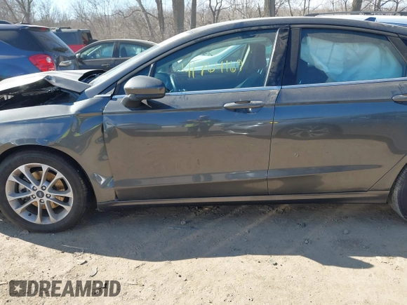2020 Ford Fusion SE with VIN 3FA6P0H74LR207234, listed as a IAAI auction lot 41764169 with 94,518 mi miles. Bid and sale history available at carsss.com. Image 14.