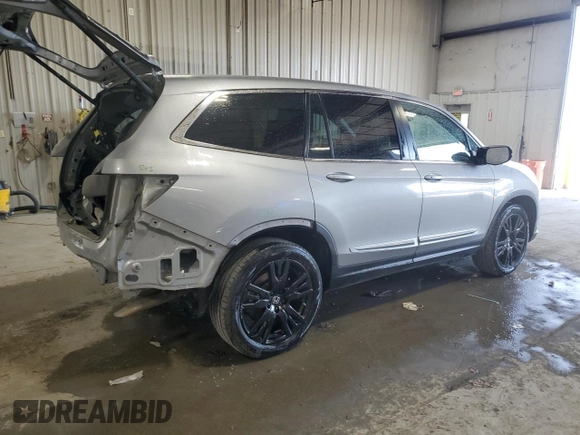 2021 Honda Pilot Special Edition with VIN 5FNYF6H22MB080192, listed as a Copart auction lot 47523765 with 60,402 mi miles and Salvage Title. Bid and sale history available at carsss.com. Image 3.