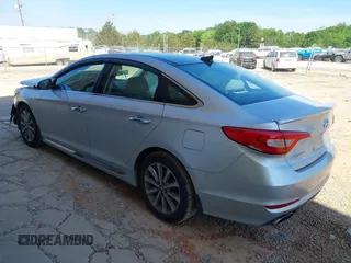 2016 Hyundai Sonata Sport z VIN 5NPE34AF4GH343690, wystawiony jako IAAI lot #42159563 z przebiegiem 169 166 mil mil oraz . Historia ofert i sprzedaży dostępna na DreamBid. Obrazek 3.