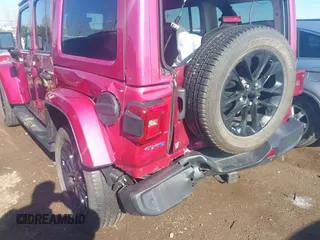 2021 Jeep Wrangler Unlimited Sahara with VIN 1C4JJXP63MW863995, listed as a IAAI auction lot 42037221 with 41,308 mi miles and . Bid and sale history available at DreamBid. Image 6.