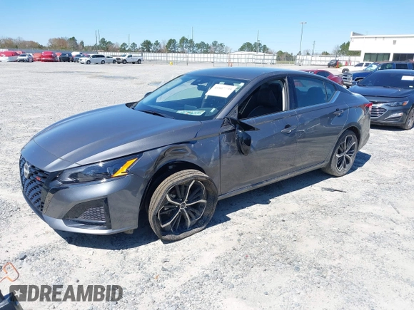 2025 Nissan Altima SR with VIN 1N4BL4CV1SN308241, listed as a IAAI auction lot 41807739 with 13,927 mi miles and . Bid and sale history available at DreamBid. Image 17.