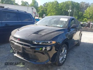 2024 Dodge Hornet R/T with VIN ZACPDFCW4R3A44037, listed as a IAAI auction lot 42156053 with 17,196 mi miles and . Bid and sale history available at DreamBid. Image 17.