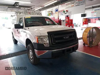 2014 Ford F-150 XL with VIN 1FTMF1EM3EKF28189, listed as a IAAI auction lot 42728059 with 193,346 mi miles and . Bid and sale history available at DreamBid. Image 1.