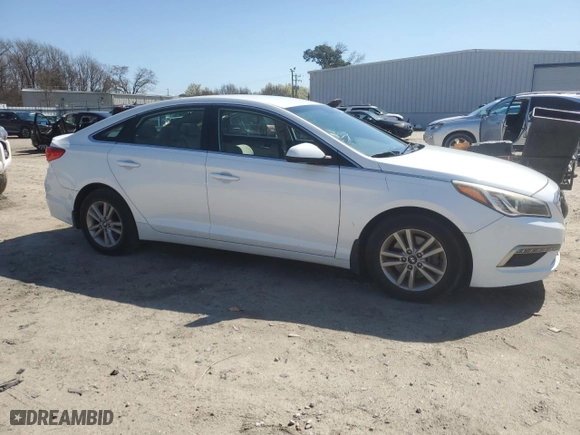 2015 Hyundai Sonata 2.4L SE with VIN 5NPE24AF3FH208329, listed as a Copart auction lot 44040725 with 120,389 mi miles and Salvage Title. Bid and sale history available at carsss.com. Image 4.