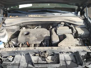 2019 Hyundai Santa Fe SE with VIN 5NMS23AD1KH112931, listed as a IAAI auction lot 41678592 with 96,477 mi miles. Bid and sale history available at carsss.com. Image 10.
