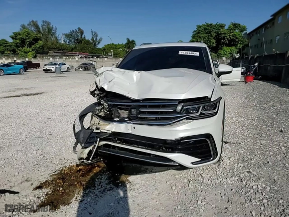 2022 Volkswagen Tiguan SEL R-Line with VIN 3VV4B7AX7NM116561, listed as a Copart auction lot 47264305 with 31,041 mi miles and Non Repairable. Bid and sale history available at carsss.com. Image 12.