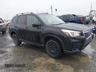 2019 Subaru Forester Premium with VIN JF2SKAEC6KH551325, listed as a IAAI auction lot 41623331 with 88,727 mi miles. Bid and sale history available at carsss.com. Image 1.