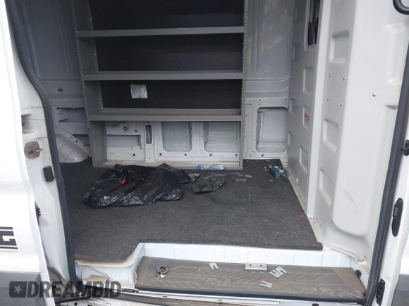 2022 Ford Transit Cargo с VIN 1FTYE1C83NKA50558, выставлен на аукционе IAAI как лот 39398110 с пробегом 16 096 миль миль и . История ставок и продаж доступна на DreamBid. Изображение 8.
