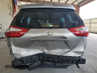 2018 Toyota Sienna LE Auto Access Seat with VIN 5TDKZ3DC5JS959834, listed as a Copart auction lot 51002875 with 113,144 mi miles and Salvage Title. Bid and sale history available at carsss.com. Image 6.