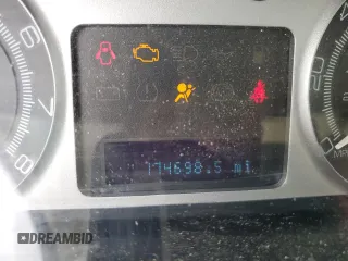 2009 Mercury Mariner Premier with VIN 4M2CU87GX9KJ20726, listed as a Copart auction lot 58690305 with 174,698 mi miles and Salvage title. Bid and sale history available at DreamBid. Image 9.