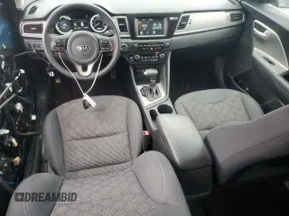 2019 Kia Niro LX with VIN KNDCB3LC0K5342987, listed as a Copart auction lot 52044555 with 82,301 mi miles and Salvage Title. Bid and sale history available at DreamBid. Image 8.