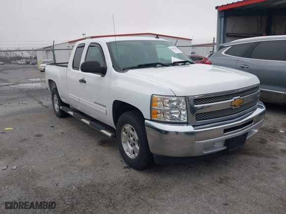 2013 Chevrolet Silverado 1500 LT with VIN 1GCRCSE00DZ168385, listed as a IAAI auction lot 41417162 with 162,426 mi miles. Bid and sale history available at carsss.com. Image 1.