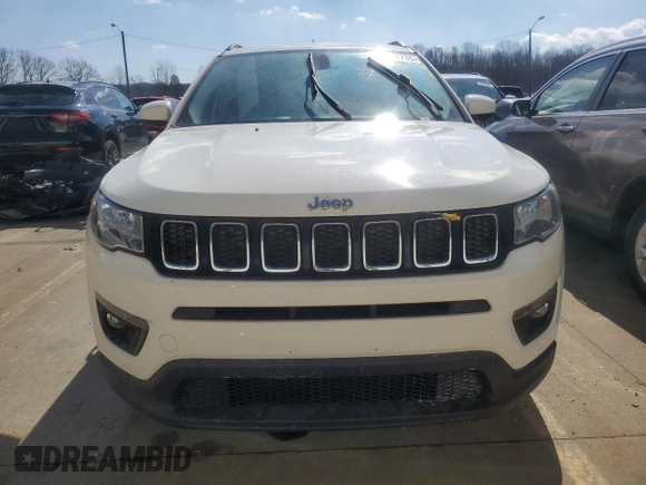 2018 Jeep Compass Latitude with VIN 3C4NJCBB5JT226168, listed as a Copart auction lot 47044735 with Not provided miles and Salvage title. Bid and sale history available at DreamBid. Image 5.
