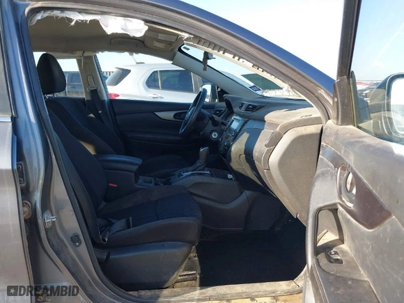 2020 Nissan Rogue Sport S with VIN JN1BJ1CW0LW640872, listed as a IAAI auction lot 41488539 with 45,660 mi miles. Bid and sale history available at carsss.com. Image 5.