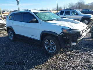 2019 Jeep Cherokee Trailhawk with VIN 1C4PJMBX6KD341413, listed as a IAAI auction lot 41181163 with 98,519 mi miles and . Bid and sale history available at DreamBid. Image 1.