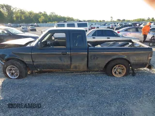 1994 Ford Ranger Splash z VIN 1FTCR14X0RPB45012, wystawiony jako IAAI lot #42033127 z przebiegiem 335 097 mil mil oraz . Historia ofert i sprzedaży dostępna na DreamBid. Obrazek 13.