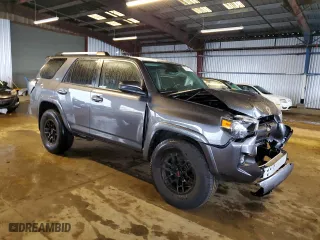 2021 Toyota 4Runner SR5 with VIN JTEEU5JR9M5229009, listed as a Copart auction lot 86214204 with 47,759 mi miles and Salvage Title. Bid and sale history available at carsss.com. Image 4.