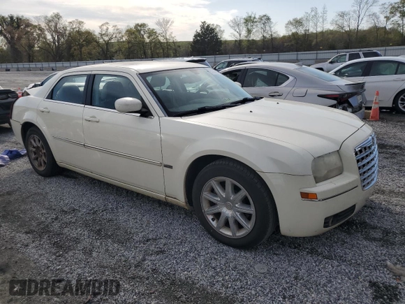 2008 Chrysler 300 Touring with VIN 2C3LA53G08H137189, listed as a Copart auction lot 51606965 with 193,323 mi miles and Salvage Title. Bid and sale history available at carsss.com. Image 4.