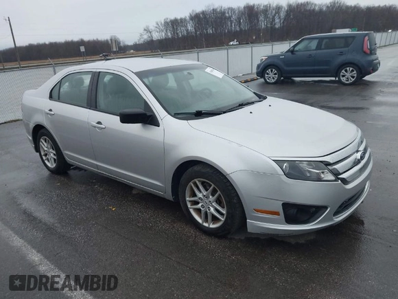 2012 Ford Fusion S with VIN 3FAHP0GA3CR219168, listed as a IAAI auction lot 41845248 with 161,076 mi miles. Bid and sale history available at carsss.com. Image 1.