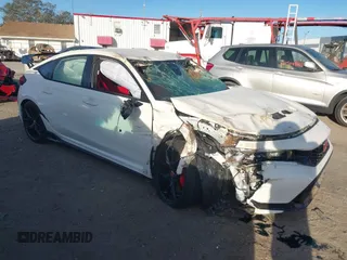 2025 Honda Civic Type R z VIN JHMFL5G41SX000556, wystawiony jako IAAI lot #41246231 z przebiegiem 3114 mil mil oraz . Historia ofert i sprzedaży dostępna na DreamBid. Obrazek 1.