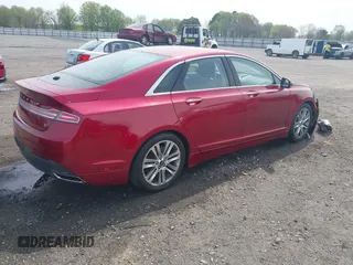 2015 Lincoln MKZ with VIN 3LN6L2GK5FR618150, listed as a IAAI auction lot 41898829 with 135,643 mi miles. Bid and sale history available at carsss.com. Image 4.