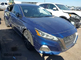 2020 Nissan Altima SR z VIN 1N4BL4CV1LC137973, wystawiony jako IAAI lot #42444045 z przebiegiem 95 670 mil mil oraz . Historia ofert i sprzedaży dostępna na DreamBid. Obrazek 1.