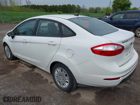2015 Ford Fiesta S z VIN 3FADP4AJ2FM189449, wystawiony jako IAAI lot #42242667 z przebiegiem 107 570 mil mil oraz . Historia ofert i sprzedaży dostępna na DreamBid. Obrazek 3.