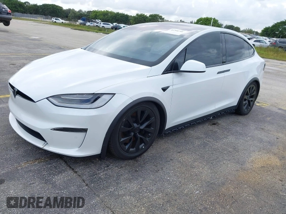2022 Tesla Model X with VIN 7SAXCBE50NF359642, listed as a IAAI auction lot 41208766 with 37,749 mi miles. Bid and sale history available at carsss.com. Image 2.