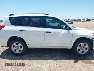 2010 Toyota RAV4 z VIN 2T3ZF4DV2AW049880, wystawiony jako IAAI lot #42272049 z przebiegiem 313 811 mil mil oraz . Historia ofert i sprzedaży dostępna na DreamBid. Obrazek 14.