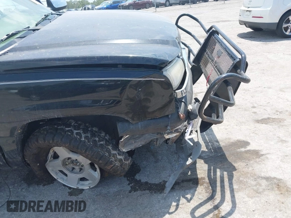 2005 Chevrolet Silverado 1500 LT with VIN 2GCEK13T351266474, listed as a IAAI auction lot 42098149 with 225,667 mi miles and . Bid and sale history available at DreamBid. Image 17.