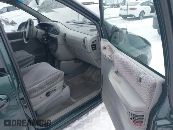 1999 Dodge Grand Caravan with VIN 1B4GT44LXXB609853, listed as a IAAI auction lot 41299906 with 211,337 mi miles and . Bid and sale history available at DreamBid. Image 5.