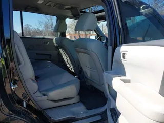 2015 Honda Pilot SE with VIN 5FNYF4H34FB025193, listed as a IAAI auction lot 41986489 with 130,102 mi miles and . Bid and sale history available at DreamBid. Image 8.