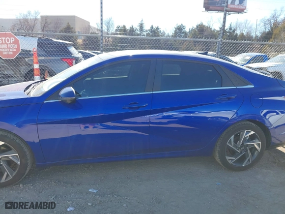 2024 Hyundai Elantra Limited with VIN KMHLP4DG0RU827019, listed as a IAAI auction lot 41466725 with 2,866 mi miles. Bid and sale history available at carsss.com. Image 15.
