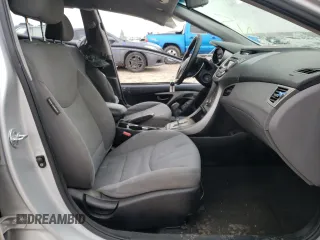 2013 Hyundai Elantra GLS z VIN KMHDH4AE6DU724975, wystawiony jako Copart lot #49169974 z przebiegiem Nie podano mil oraz Szkoda całkowita • Salvage title. Historia ofert i sprzedaży dostępna na DreamBid. Obrazek 5.