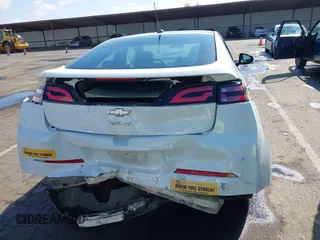 2013 Chevrolet Volt with VIN 1G1RA6E48DU146799, listed as a IAAI auction lot 42137122 with 121,649 mi miles and . Bid and sale history available at carsss.com. Image 16.