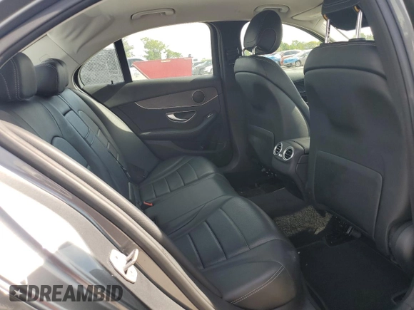 2017 Mercedes-Benz C 300 с VIN 55SWF4JB6HU192116, выставлен на аукционе Copart как лот 63013535 с пробегом 52 461 миль миль и Списание • Salvage title. История ставок и продаж доступна на DreamBid. Изображение 10.