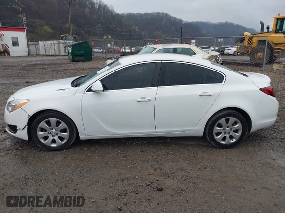 2015 Buick Regal Premium I with VIN 2G4GM5ER4F9183209, listed as a IAAI auction lot 42010479 with 140,545 mi miles. Bid and sale history available at carsss.com. Image 13.