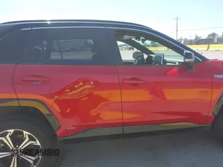 2022 Toyota RAV4 XSE with VIN JTMEB3FV8ND090664, listed as a IAAI auction lot 42465718 with 22,227 mi miles and . Bid and sale history available at DreamBid. Image 14.