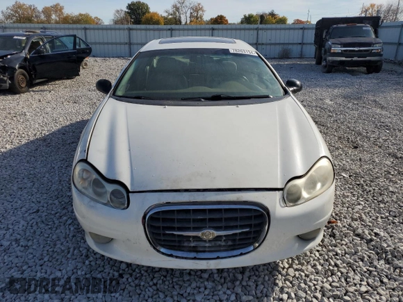 2000 Chrysler LHS z VIN 2C3HC56G4YH292405, wystawiony jako Copart lot #78263134 z przebiegiem 73 468 mil mil oraz Czysty tytuł • Clean title. Historia ofert i sprzedaży dostępna na DreamBid. Obrazek 5.