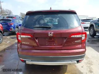 2019 Honda Pilot Touring 8-Passenger with VIN 5FNYF5H95KB009122, listed as a IAAI auction lot 41573338 with 85,845 mi miles. Bid and sale history available at carsss.com. Image 17.