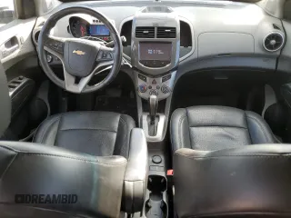 2016 Chevrolet Sonic LTZ z VIN 1G1JE6SB8G4159979, wystawiony jako Copart lot #83398084 z przebiegiem 120 767 mil mil oraz Szkoda całkowita • Salvage title. Historia ofert i sprzedaży dostępna na DreamBid. Obrazek 8.
