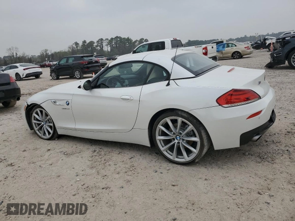 2016 BMW Z4 sDrive35i z VIN WBALM7C52G5B60024, wystawiony jako Copart lot #49235955 z przebiegiem 16 673 mil mil oraz Szkoda całkowita • Salvage title. Historia ofert i sprzedaży dostępna na DreamBid. Obrazek 2.