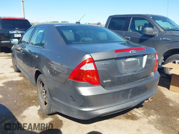 2011 Ford Fusion SE with VIN 3FAHP0HA8BR133433, listed as a IAAI auction lot 41820545 with 212,159 mi miles. Bid and sale history available at carsss.com. Image 3.