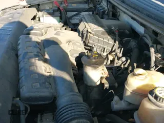 2006 Ford F-150 XLT z VIN 1FTPX14546FB29872, wystawiony jako IAAI lot #42673372 z przebiegiem 170 298 mil mil oraz . Historia ofert i sprzedaży dostępna na DreamBid. Obrazek 12.