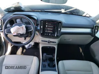 2019 Volvo XC40 Momentum z VIN YV4162XZ0K2004248, wystawiony jako Copart lot #67980802 z przebiegiem 69 296 mil mil oraz . Historia ofert i sprzedaży dostępna na DreamBid. Obrazek 8.